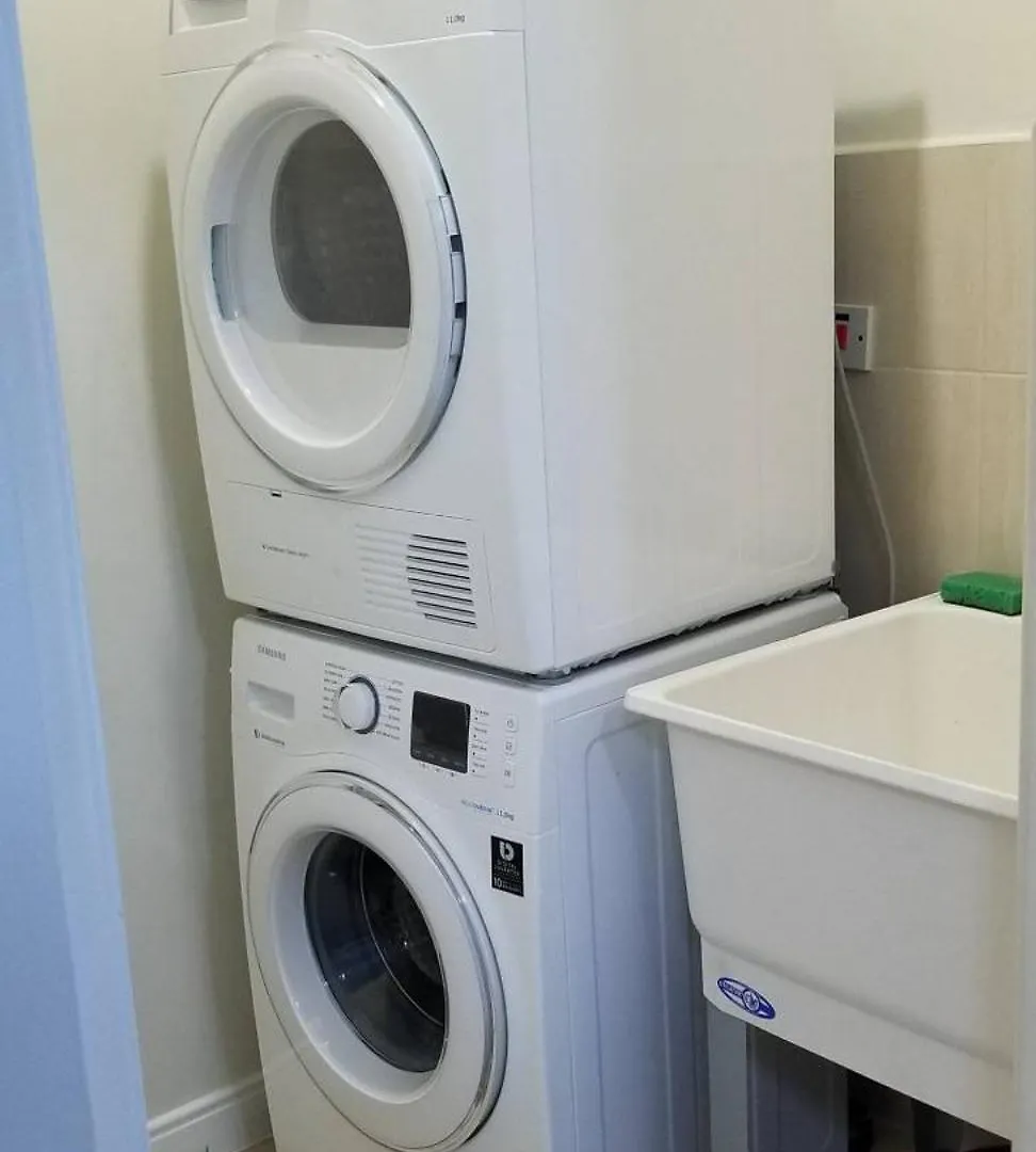 Serenity Gardens Living Кингстон