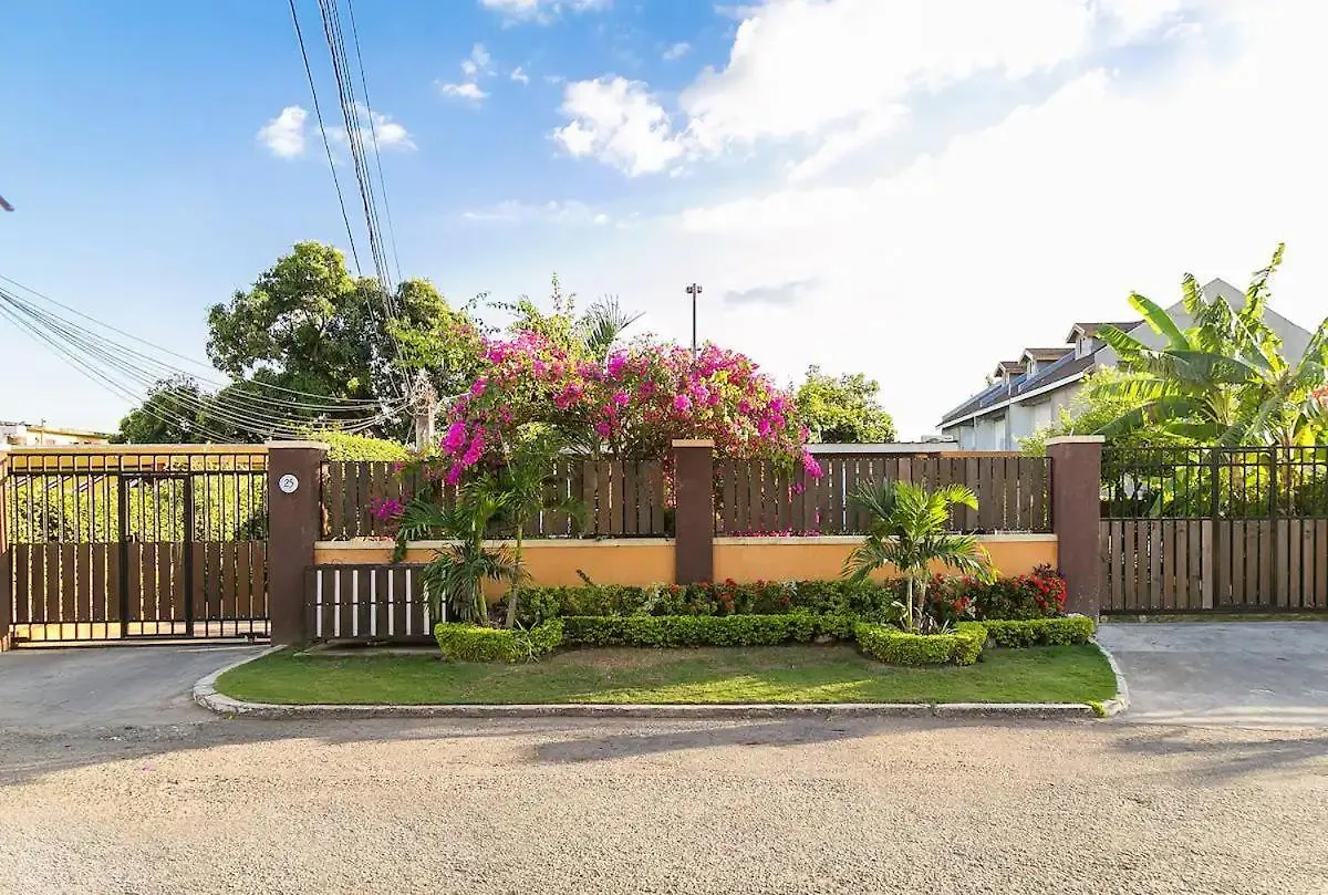 Serenity Gardens Living Кингстон Ямайка